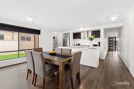 Property photo of 5 Silver Leaf Way Winter Valley VIC 3358