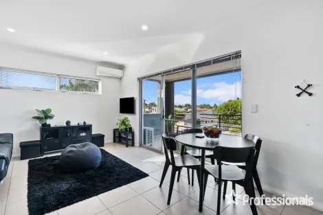 Property photo of 7/429 Flinders Street Nollamara WA 6061