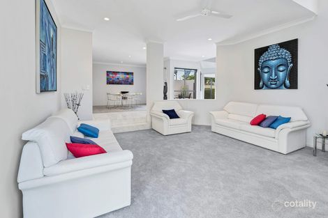 Property photo of 15 Hermitage Close Ashmore QLD 4214