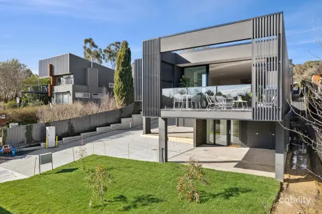 2/25 King St, Daylesford, VIC 3460