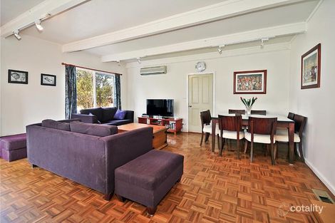 Property photo of 40 Swayfield Road Mount Waverley VIC 3149
