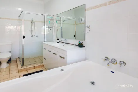 Property photo of LOT 7/82-86 Limetree Parade Runaway Bay QLD 4216