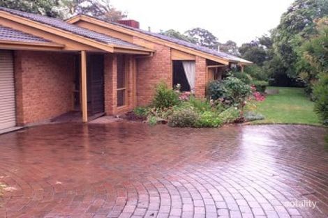 106 Wimbledon Ave, Mount Eliza, VIC 3930