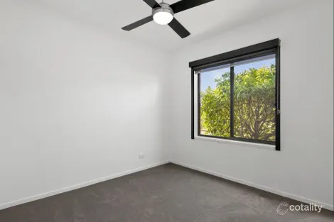 Property photo of 2/1 Linthwaite Close Highton VIC 3216