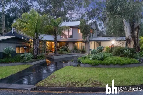4 Nunyah Dr, Banksia Park, SA 5091
