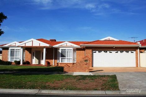 37 Fleetwood Cct, Melton West, VIC 3337
