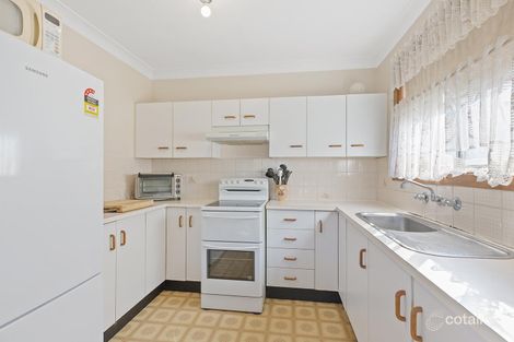 Property photo of 27 Ravenswood Street Mannering Park NSW 2259