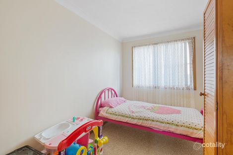 Property photo of 27 Ravenswood Street Mannering Park NSW 2259