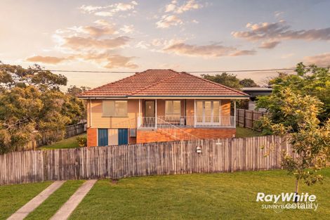 Property photo of 2 Walkers Drive Balmoral QLD 4171