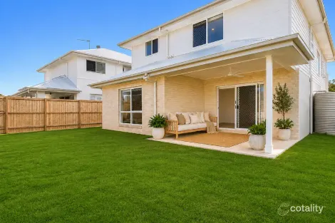 Property photo of 18 Bowen Loop Cudgen NSW 2487