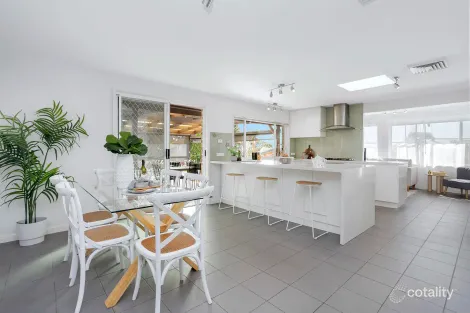 Property photo of 9 Batavia Place Illawong NSW 2234