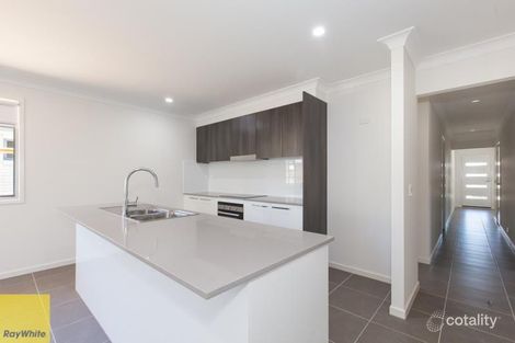 Property photo of 84 Lomond Circuit Upper Kedron QLD 4055