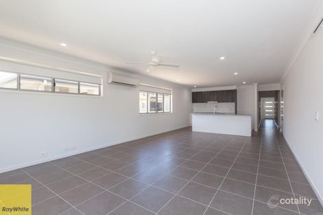 Property photo of 84 Lomond Circuit Upper Kedron QLD 4055