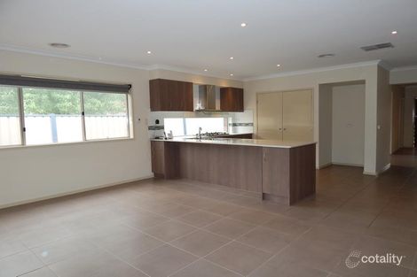 Property photo of 2 Sahara Way Fawkner VIC 3060