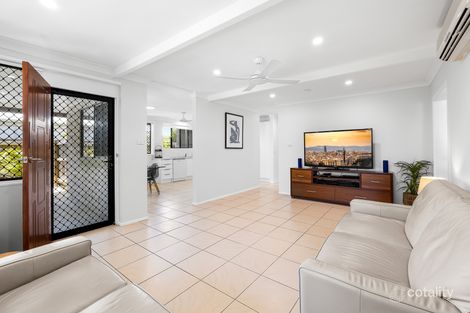 Property photo of 8 Verdon Street Golden Beach QLD 4551