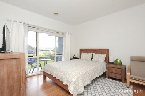 Property photo of 45 Dolphin Crescent Point Cook VIC 3030