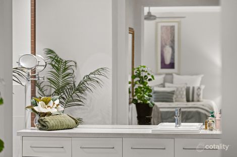 Property photo of 14 Flinders Chase Sandhurst VIC 3977