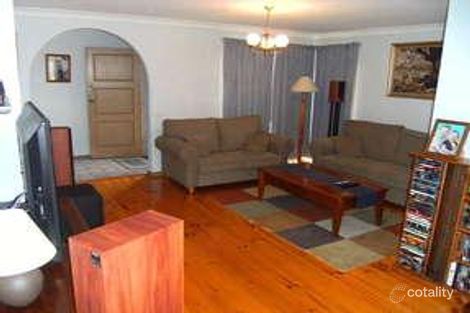 Property photo of 2 Durness Court Endeavour Hills VIC 3802