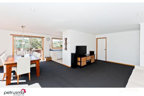 Property photo of 52 Whitewater Crescent Kingston TAS 7050