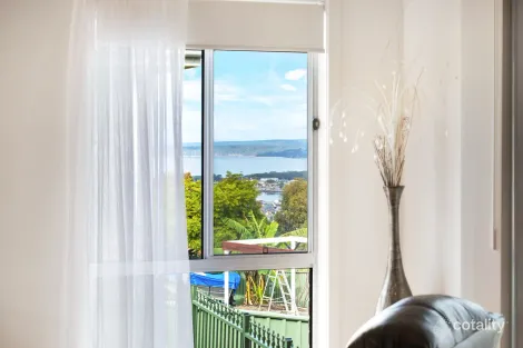 Property photo of 45 The Crest Mirador NSW 2548
