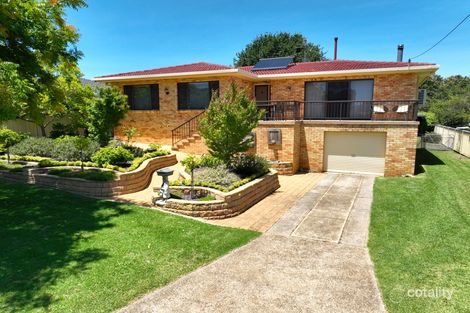 Property photo of 25 Lindsay Avenue Glen Innes NSW 2370