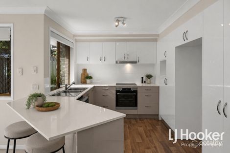 57 Boblynne St, Chapel Hill, QLD 4069