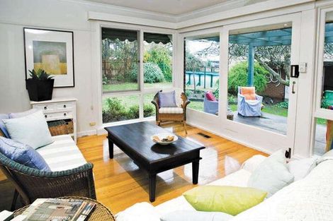 Property photo of 11 Glenard Drive Eaglemont VIC 3084
