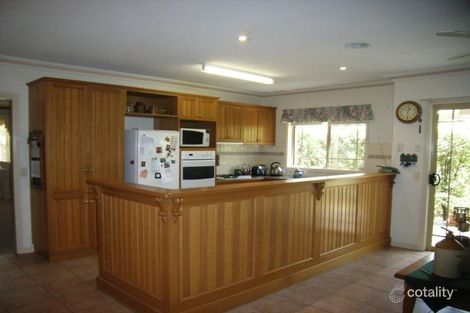 Property photo of 11 Regency Place Kennington VIC 3550