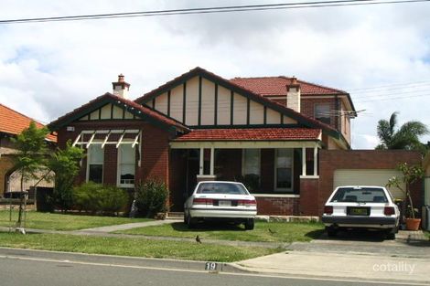 19 Highworth Ave, Bexley, NSW 2207