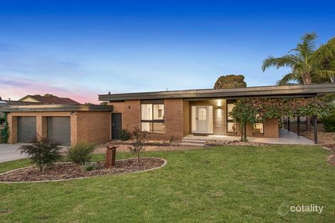 15 Nabilla Cres, Strathdale, VIC 3550