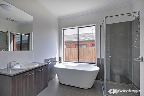 Property photo of 10 Simmental Road Traralgon VIC 3844