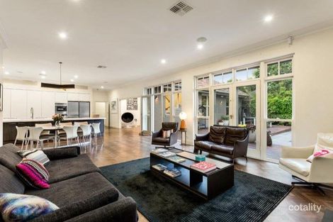 Property photo of 4 Kambea Grove Caulfield North VIC 3161