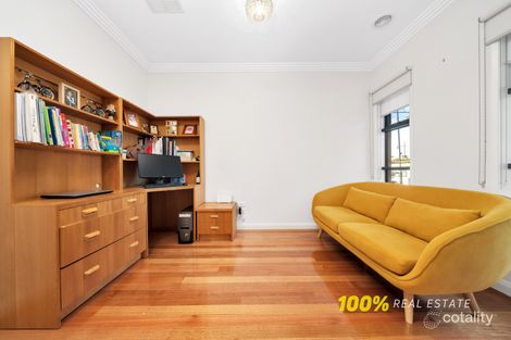 Property photo of 21 Midland Way Craigieburn VIC 3064
