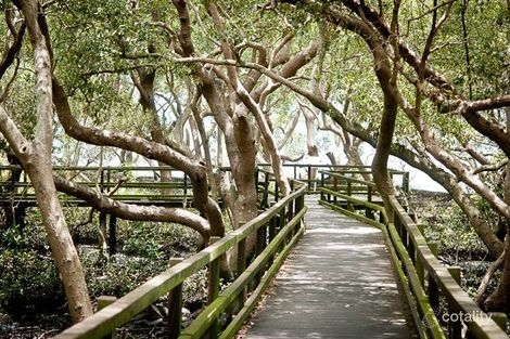 Property photo of 18/519 Tingal Road Wynnum QLD 4178