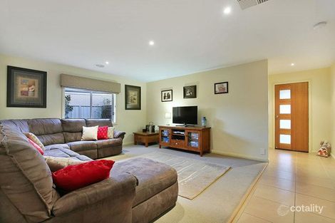 Property photo of 10 Grange Close Wodonga VIC 3690