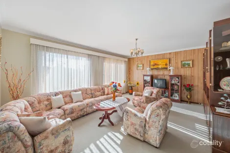 Property photo of 3 Hoctor Close Gladstone Park VIC 3043