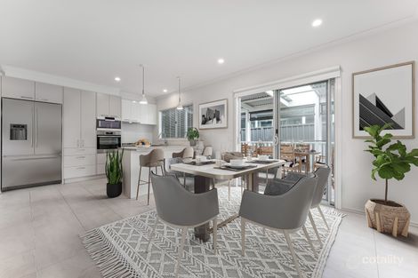 11/10 Skylark Bvd, Clyde North, VIC 3978