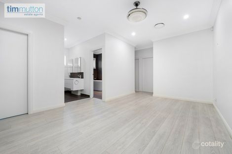 128a Flinders Rd, Georges Hall, NSW 2198