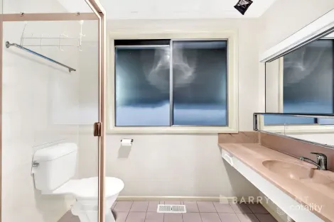 Property photo of 10 Olympic Court Glen Waverley VIC 3150