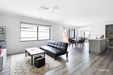Property photo of 19 Walkhill Drive Wollert VIC 3750