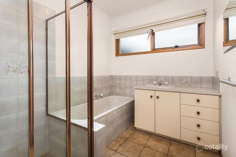 Property photo of 11 Carnarvon Road Essendon VIC 3040