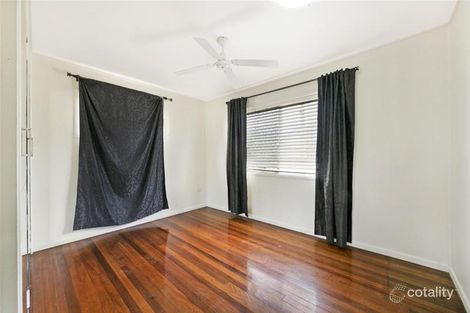Property photo of 30 Milton Avenue Paradise Point QLD 4216