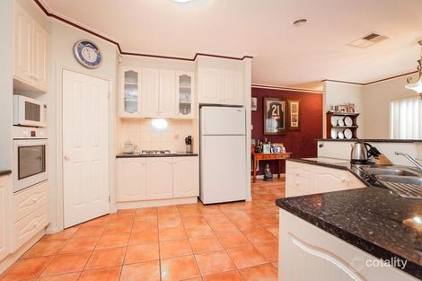 Property photo of 40 Chisholm Drive Caroline Springs VIC 3023