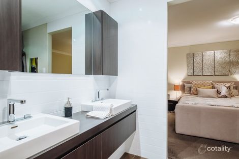 Property photo of 82 Winterfold Road Samson WA 6163