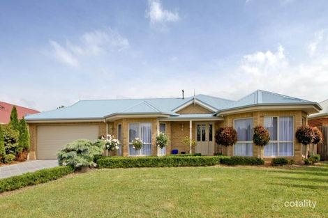 Property photo of 10 Kingfisher Place Sale VIC 3850