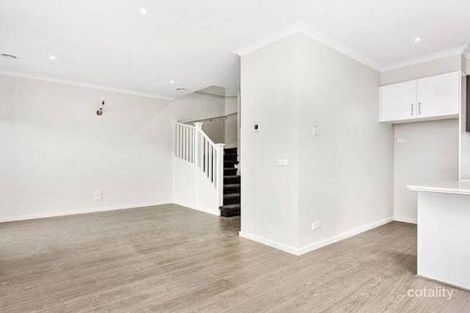 Property photo of 1/45 East Gateway Wyndham Vale VIC 3024