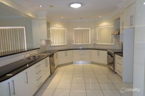 Property photo of 12 Kneale Close Edensor Park NSW 2176