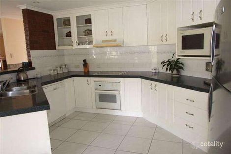 Property photo of 16 Aluminium Drive Tannum Sands QLD 4680