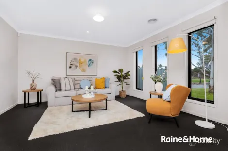 Property photo of 55 Challenger Circuit Cranbourne East VIC 3977