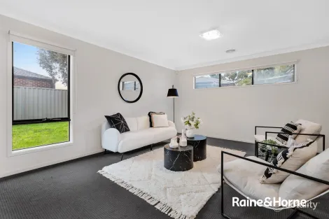 Property photo of 55 Challenger Circuit Cranbourne East VIC 3977